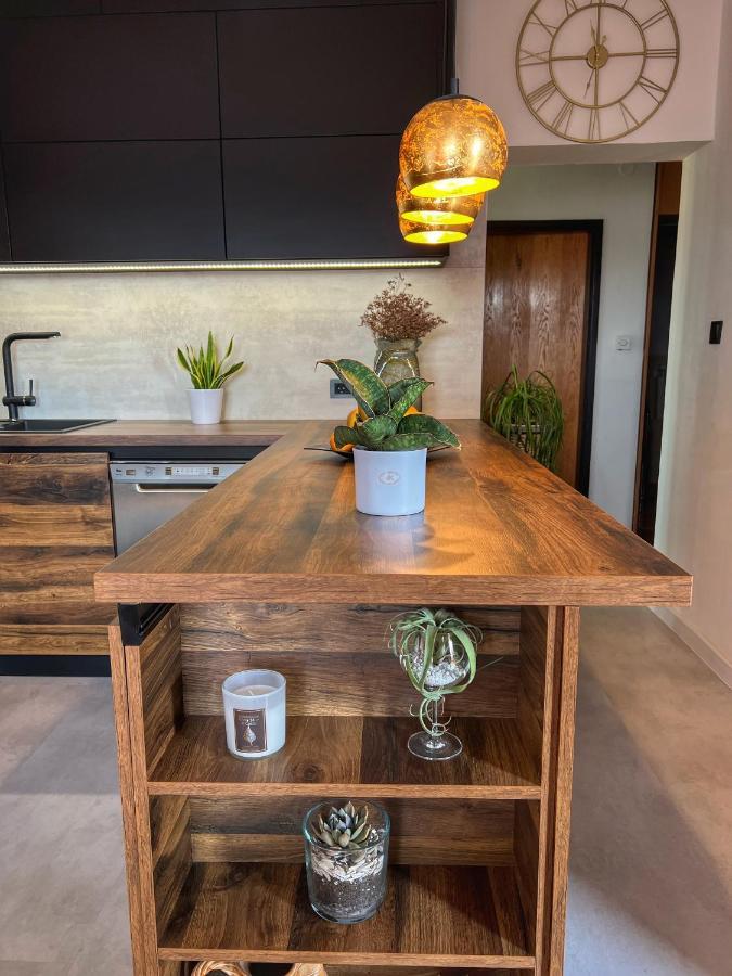 Apartmani Mia Palit ภายนอก รูปภาพ